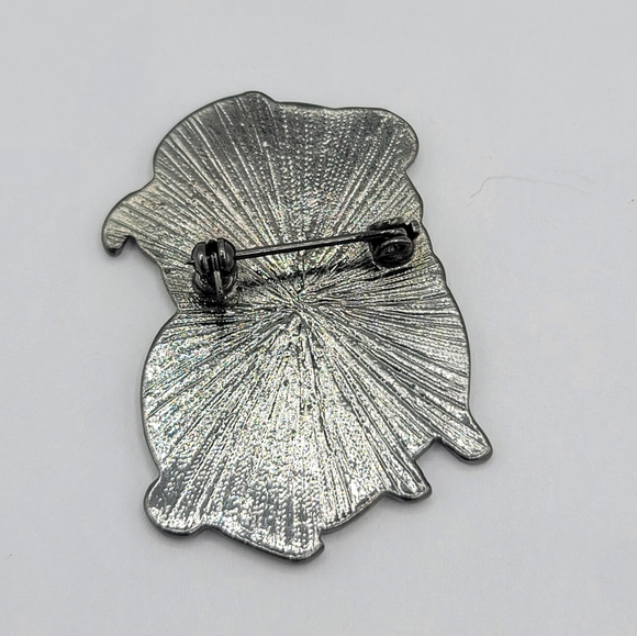 Hip-Hop Pug Brooch Pin - Enamel Dog with Bandana & Gold Chain Accessory Unisex - Picture 4 of 8